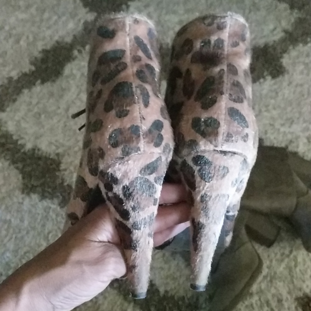 Leopard Booties - Picture 5 of 5